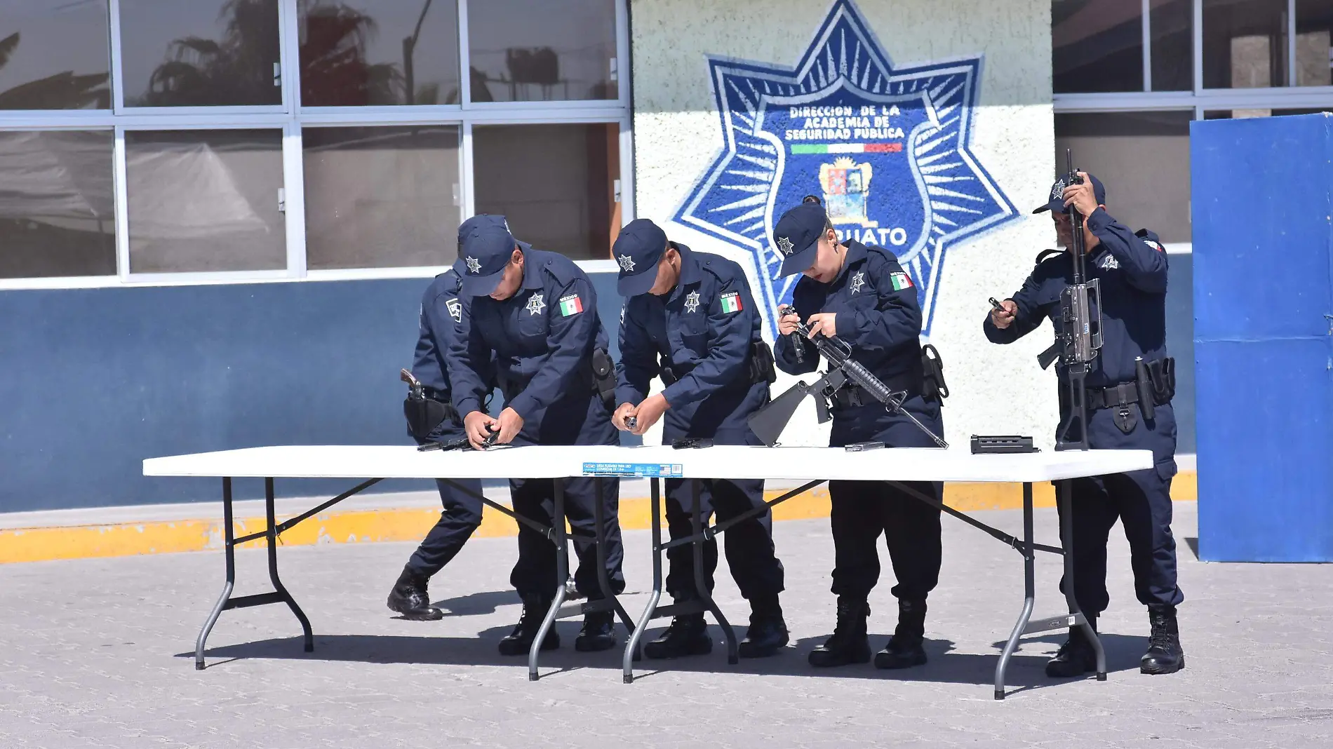 PRESIDENTEY POLICIAS-RICARDO SANCHEZ-EL SOL DE IRAPUATO (1)